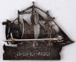 Norvégia DN "Fram sarki hajó" fém jelvény (41x35mm) T:2
Norway ND "The Polar Ship Fra...