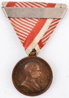 1914. "Ferenc József Bronz Vitézségi Érem, ismételt adományozás" Br kitüntetés mellszalaggal. Szign.: Tautenhayn T:2 Hungary 1914. "Franz Joseph Medal for Bravery bronze, awarded for the second time" Br medal with ribbon. Sign.: Tautenhayn C:XF