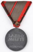 1918. "Sebesültek Érme" cink kitüntetés mellszalaggal. Szign.: R. Placht T:2
Hungary 1918....