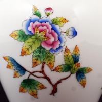Viktória mintás Herendi porcelán váza, kézzel festett, jelzett, kis kopásnyomokkal, m: 17,5 cm