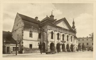 Késmárk, Kaszinó és étterem / reduta / casino and restaurant, automobile