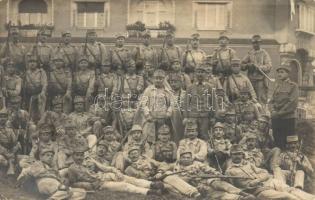 1915 Budapest, katonák csoportképe / K. u. K. soldiers, group photo (fa)