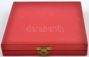 1976. "Csepel Vas- és Fémművek - Kiemelkedő Munkavédelmi Tevékenységért" ezüstözött Br pla...