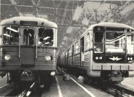 20 db MODERN használatlan közlekedési motívumlap; magyar metro, villamos, vonat, hajó, busz, troli, ...