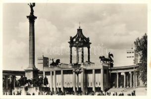 Budapest XIV. Hősök tere, a XXXIV. Nemzetközi Eucharisztikus Kongresszus főoltára (fa)