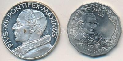 Ausztrália 1970. 50c II. Erzsébet + Vatikán DN XII. Pius ezüstözött fém emlékérem (35mm) + T:2 (PP) Australia 1970. 50 Cents Elizabeth II + Vatican ND Pius XII silver plated metal medal (35mm) C:XF (PP)