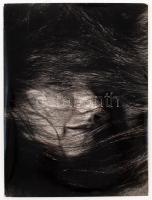 1977 Medgyesi László (Kecskemét): Kócos, pecséttel jelzett vintage fotóművészeti alkotás, kiállítva és díjazva Arizonában, 40x30 cm