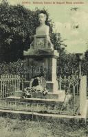 Sümeg, Kisfaludy Sándor és Szegedy Rózsa síremléke (fa)