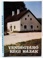 Pereházy Károly(szerk.): Vendégváró régi házak. Budapest, 1979, Műszaki Könyvkiadó.  Kiadói egészvászon kötésben, fedőborítóval, szép állapotban.