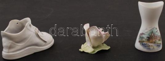 Aquincum vegyes porcelán szobor tétel 3db, kis váza, kis cipő, rózsa (apró lepattanással), jelzett