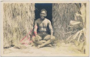 1931 Honolulu, Indigenous man, photo