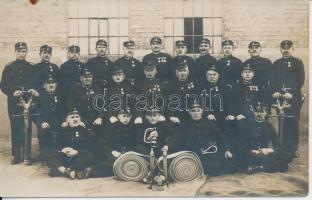 1938 Bp., III. A Magyar Textilfestőgyár tűzoltó testülete. Fotólap / Fire-brigade. Real photo card