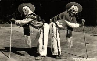 Patzcuaro, Danza de los Viejitos / dance of the old men, folklore