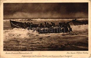 1911 Aus dem Ernemann Preisausschreiben; Phot. Kapitän W. Lobel / African native fisherman