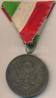 1904. "A Magyar Országos Tűzoltó Szövetség V éves Szolgálati Érme" aranyozott Br kitüntetés szalaggal T:2 Hungary 1904. "The Hungarian Fireman Association, V years service medal" gilt Br decoration with ribbon C:XF