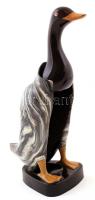 cca 1930 "Made in England" Kacsa ruhakefe, műanyag, m:28cm