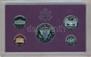 Amerikai Egyesült Államok 1992S 1c-1/2$ (5xklf) forgalmi szett dísztokban tanúsítvánnyal T:PP USA 1992S 1 Cent - 1/2 Dollar (5xdiff) coin set in original case, with certificate C:PP