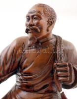 Japán halász, díszesen faragott nemesfából készült szobor, jelzés nélkül, m: 20,5 cm