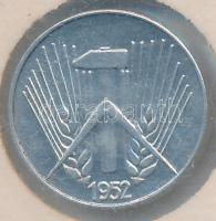 NDK 1952E 1pf Al leragasztott kapszulában T:1-
GDR 1952E 1 Pfennig Al in a glued capsule C:AU