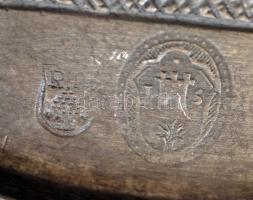 Cigaretta(?) kínáló, ón, jelzett, (Peru), 4,5x7x4cm