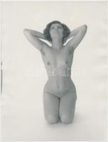 cca 1975 Hozsánna néked Teremtőm! Finoman erotikus fénykép, 24x18 cm / cca 1975 Erotic photo, 24x18 cm