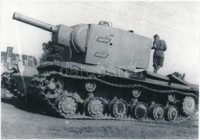 cca 1942 Tank a II. világháborúban, Thöresz Dezső hagyatékában levő korabeli negatívról készült későbbi másolat, 13x18 cm