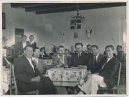 cca 1960 A balatonfüredi új vitorlástelep avató ünnepsége, Tiszavölgyi József pecséttel jelzett, feliratozott fotója, 13x17,5  cm