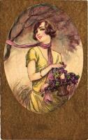 Gold Italian art postcard, lady, Élite 2586.