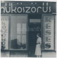 cca 1935 Budapest, késes, műköszörűs portál, korabeli negatívról készült későbbi nagyítás, 18x18 cm