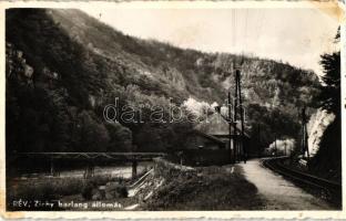 Rév, Zichy-barlang állomás / railway station by Zichy cave (fl)