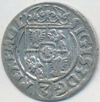 Lengyel Királyság 1622. 3P Ag "III. Zsigmond" (1.04g) T:2- Poland 1622. 3 Polker Ag "Sigismund III" (1.04g) C:VF