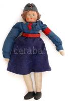 Porcelánfejű baba MKP egyenruhában, RG (Rendező Gárda) karszalaggal, m: 38,5 cm