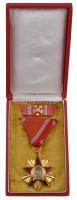 1949. "A Magyar Népköztársasági Érdemrend V. fokozata" zománcozott, aranyozott Br kitüntet...