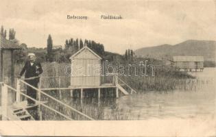 Badacsony, fürdőházak; kiadja Balázsovich Gyula fényképész (EB)