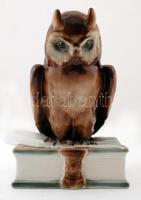 Zsolnay könyvön ülő bagoly, kézzel festett, jelzett, hibátlan, m:26 cm, h:18 cm