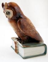 Zsolnay könyvön ülő bagoly, kézzel festett, jelzett, hibátlan, m:26 cm, h:18 cm