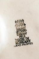 Zsolnay könyvön ülő bagoly, kézzel festett, jelzett, hibátlan, m:26 cm, h:18 cm