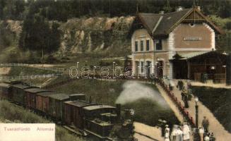 Tusnádfürdő, vasútállomás, gőzmozdony, kiadja Adler Alfréd / railway station, locomotive