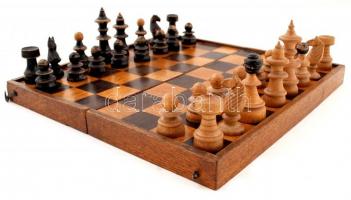 Régi fa sakk, teljes készlet, 32x32cm