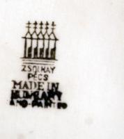 Zsolnay fekvő bölény, kézzel festett, hibátlan, jelzett, m: 14,5 cm, h: 16 cm