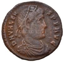 Római Birodalom / Siscia / Valens 364-367. AE3 Br (2.5g) T:2- Roman Empire / Siscia / Valens 364-367. AE3 Br "DN VALEN-S PF AVG / SECVRITAS REIPVBLICAE - .ASISC" C:VF RIC 7b type ii(a)
