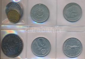 160db-os vegyes, magyar és külföldi hobbi fémpénz gyűjtemény két érmetartó albumban T:vegyes
160pcs ...