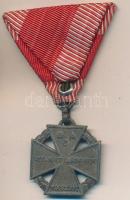 1916. "Károly - Csapatkereszt" cink kitüntetés mellszalaggal T:2
Hungary 1916. "Karl ...
