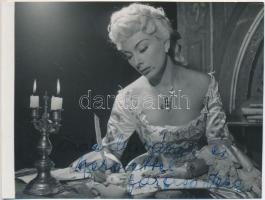 Faragó Vera (1937-2004) színésznő aláírása őt ábrázoló fotólapon