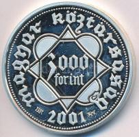 2001. 3000Ft Ag "Ezeréves a magyar pénzverés" eredeti dísztokban, tanúsítvánnyal T:PP ujjlenyomat Adamo EM170