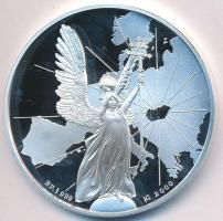 Kósa István (1953-) 2000. "Európa Közepén 1100 éve" Ag emlékérem tokban tanúsítvánnyal (31...