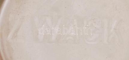 2 db üveg, "Zwack" ill. "Budafoki Borpalackozó Vállalat" felirattal, jelzettek, ...