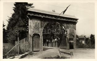 Kolozsvár, Gazdasági Akadémia udvarán lévő székely kapu / gate of economic Academy