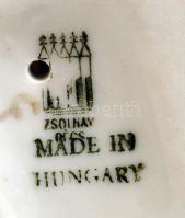 Zsolnay porcelán kismadár, kézzel festett, jelzett, apró kopásnyomokkal, m: 10 cm