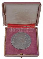 Csehszlovákia 1935. "Tomas G. Masaryk elnök 85. születésnapja" Ag emlékérem sérült eredeti...